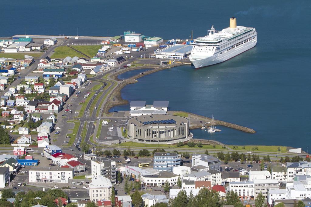 Saga Apartments Akureyri Bagian luar foto